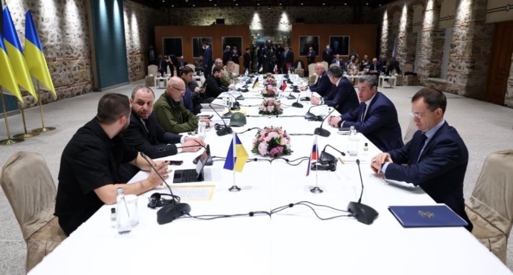 Prag marreveshje: Ukraina pro neutralitetit, Rusia premton terheqjen